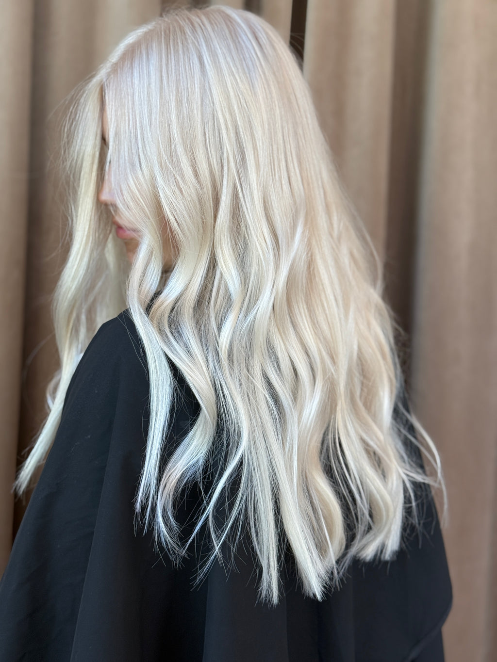 Platinum blonde 11N